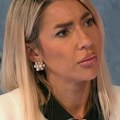 Jovana Jeremić uletela kao furija u studio pa uradila ovo: Voditeljka imala poseban zahtev "Skidajte ovo"
