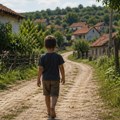 Dečak (2) pobegao od kuće pa pronađen nakon 10 sati potrage: Kada su spasioci stigli do njega, zatekli su prizor koji nisu…