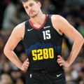 Nikola Jokić delio magične asistencije, "demolirao" Pistonse, pa ponovo ispisao istoriju NBA lige