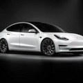 Pritisak kineske konkurencije: Slaba prodaja obara cene Tesla automobila