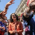 Protesti u Francuskoj protiv opasnosti koju bi predstavljala pobeda krajnje desnice za ženska prava