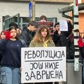 Đaci Lazine gimnazije: "Revolucija još nije završena"