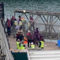 Migranti žena i dete stradali u lamanšu! Pokušavali da stignu do Velike Britanije