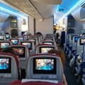 Avion upao u snažnu turbulenciju, 9 ljudi povređeno: Hitno sleteo u južnoj Nemačkoj, među povređenima i član posade