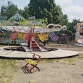 Određen pritvor vlasniku i radnicima ringišpila u Inđiji sa kog je pala devojčica