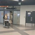 Pevačica stigla na begradski aerodrom, sačekao je muž kompozitor! "Ne znam o čemu se radi..."