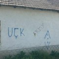 Kancelarija za KiM: Na kući porodice Jovanović u selu Mogila ispisani grafiti "UČK"
