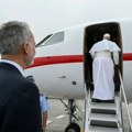Pokvario se avion koji je papu trebalo da preveze u Rim, kralj Španije mu dao svoj