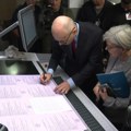 Za izbore 25. oktobra štampa se više od 6,4 miliona listića