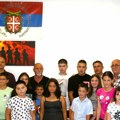 Sombor poklonio školski pribor i udžbenike deci ratnih veterana