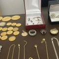 Muškarac iz Sombora uhapšen zbog krađe zlata i nakita od pola miliona evra iz porodične kuće u Kragujevcu (FOTO)