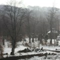 Sneg i mećava stigli u ovaj deo Srbije Nova prognoza otkriva gde će ga još biti i kada prestaje da pada