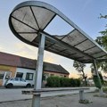 Autobuska stajališta u gradu i okolnim selima uglavnom su u vrlo lošem stanju