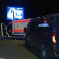 Pucnjava na Voždovcu: Nepoznati napadač otvorio vatru na grupu mlađih lica, pa vozilom udario jednu osobu