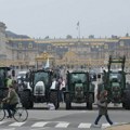 Protest poljoprivrednika ispred dvorca Versaj