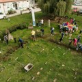 Jysk nastavlja misiju ozelenjavanja Srbije – više od sto novih sadnica za vrtiće u Leskovcu