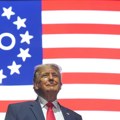 Da li Tramp na 250. rođendan Amerike slavi državu ili samog sebe?