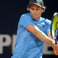 Država protiv njih, otkazan let posle bruke na SP, stiže legenda fubala, s 47 godina igrao profesionalno tenis