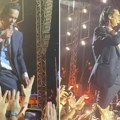 Propovednik roka sišao u masu, nestvarne scene: Nik Kejv doslovno "hodao" po rukama publike u Beogradu (video)
