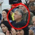 Da li je odbornik SNS-a prisustvovao mitingu dok je bio na bolovanju? Najavljena krivična prijava zbog navodne zloupotrebe…