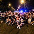 Baku (87) prisilno iselili iz stana! Usledila neverovatna reakcija građana, njene reči kidaju dušu