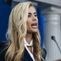 Amerikanci ismejali bivšu portparolku Bele kuće zbog pohvala Trampu
