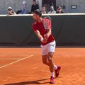 Novak Đoković sa rivalom Hamada Međedovića održao trening pred start Rolan Garosa