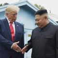 Kim Džong UN "ohladio" Trampa Predsednik Amerike mu se javion, a on se pravio lud: Nove trzavice između dve zemlje koje su…