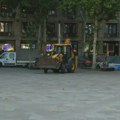 (FOTO/VIDEO) Trg Nikole Pašića mora da se prekopava: A radnici samo što su otišli
