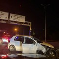 Saobraćajka na mostu na Adi: Automobil se zakucao u bankinu, prednja strana vozila poptuno demolirana - jeziv prizor s lica…