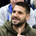"Ti vidiš da su ta Deca spremna da "izginu" za Partizan!" Najbolji strelac reprezentacije Srbije Aleksandar Mitrović pričao o…