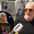 "Tuga je sve jača, svaki put kada dođemo na grob još više se rastužimo!" Prijatelji Bore Čorbe iz Čačka na godišnjicu njegove…