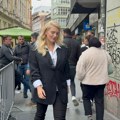 Pevačica utučena i u crnini stigla na mesto gde se ljudi okupljaju zbog Halida Bešlića: Samo nam je ovo rekla