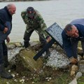Akcija spasavanja spomenika na Drini: Nabujala reka pretila da uništi obeležje – potomci ratnika ga sačuvali!