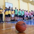 Basketaši igraju za šesnaest