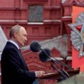 Nikad skromnija parada u Moskvi, Putin uvjerava da je pobjeda blizu