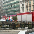 Požar u podzemnoj garaži na Zvezdari: Gori više automobila, vatrogasci i Hitna pomoć na terenu