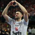 Grčki košarkaš Kostas Papanikolau produžio ugovor sa Olimpijakosom