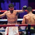 Albanac ga umalo nokautirao! Džošua uspeo da spasi karijeru