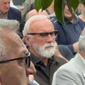 Merlin je bio smešten u psihijatrijskoj ustanovi, bio je u teškoj situaciji: „Bilo je isto, život i smrt“