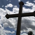 Obijena crkva u Bušincu kod Kosovske Kamenice, ukradeno više od 1.100 evra