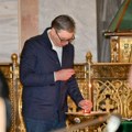 Predsednik dobio blagoslov i upalio sveću: Vučić danas putuje u NJujork, pred Srbijom su teški dani (Foto/video)