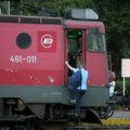Muškarac urlao na devojku u vozu za Beograd: Šutnuo joj kofer, pa pokušao da otme telefon: Svedok ispričao kako je…