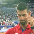 Novak izvukao krst i poljubio ga, a onda su usledile moćne reči: "To treba da se dogodi, molim se Bogu..."