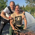 Gradnulica u srcu gulaš u kotliću: Komšije, prijatelji i ljubitelji rukometa, organizovali zanimljivo i opušteno…
