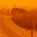 Apokaliptične scene iz grčkog letovališta u mestu koje Srbi obožavaju je kao u Sahari (VIDEO)