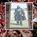 Албанци спремили џиновски транспарент вође ОВК за меч са Србијом: "Он је жив, он је жив..."