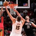 Saigrači se hvatali za glavu: Jokić Šenguna zalepio na poster, da dobro ste pročitali (video)