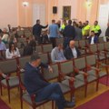 Bačen suzavac u Skupštini grada Užica: Opozicija tvrdi da je to uradilo obezbeđenje VIDEO