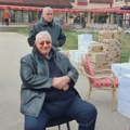 SRS plakatima veliča genocid u Srebrenici, Novosađani cepaju